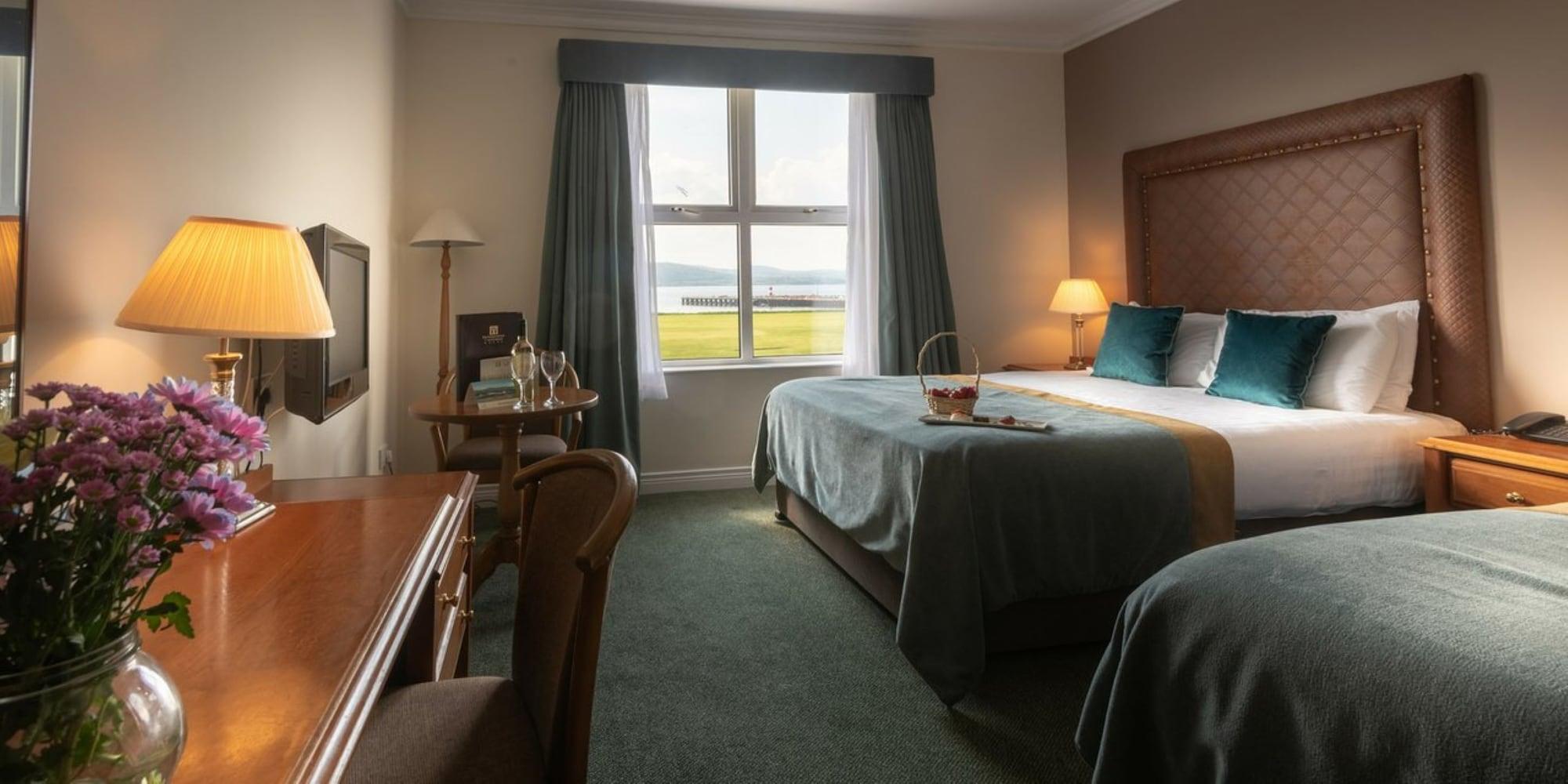 Inishowen Gateway Hotel บันครานา ภายนอก รูปภาพ
